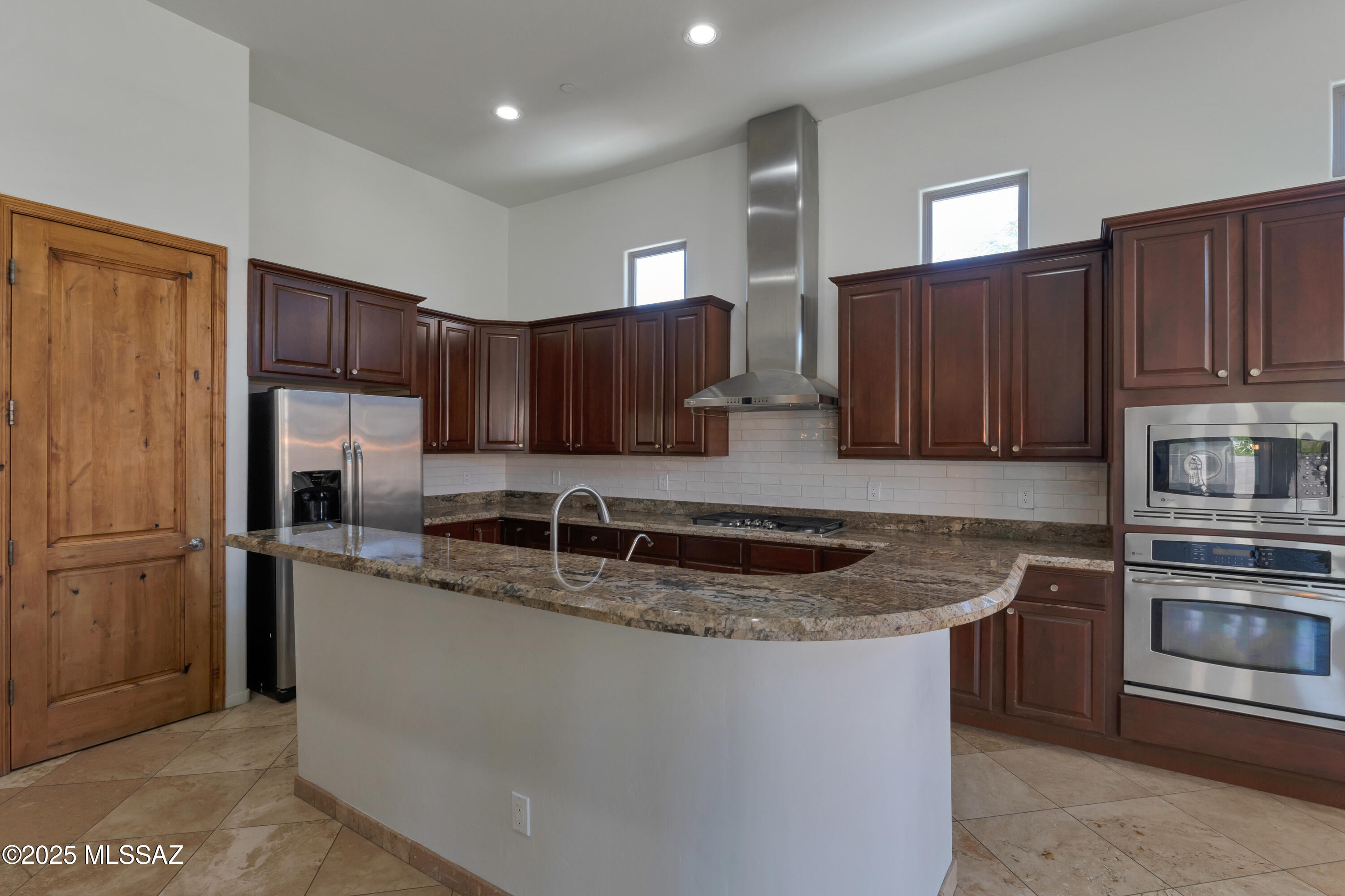 12825 N Mystic View Place