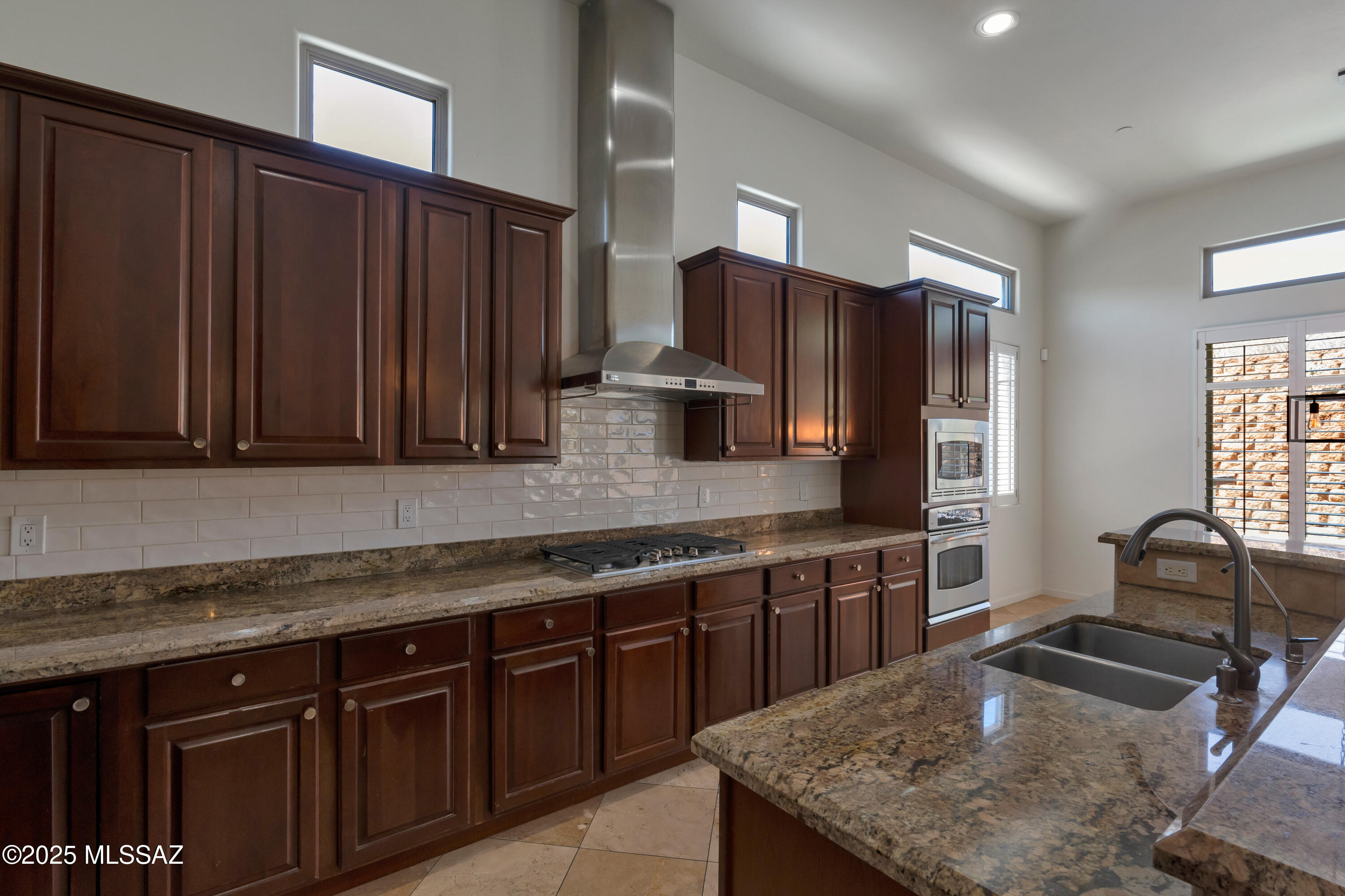 12825 N Mystic View Place