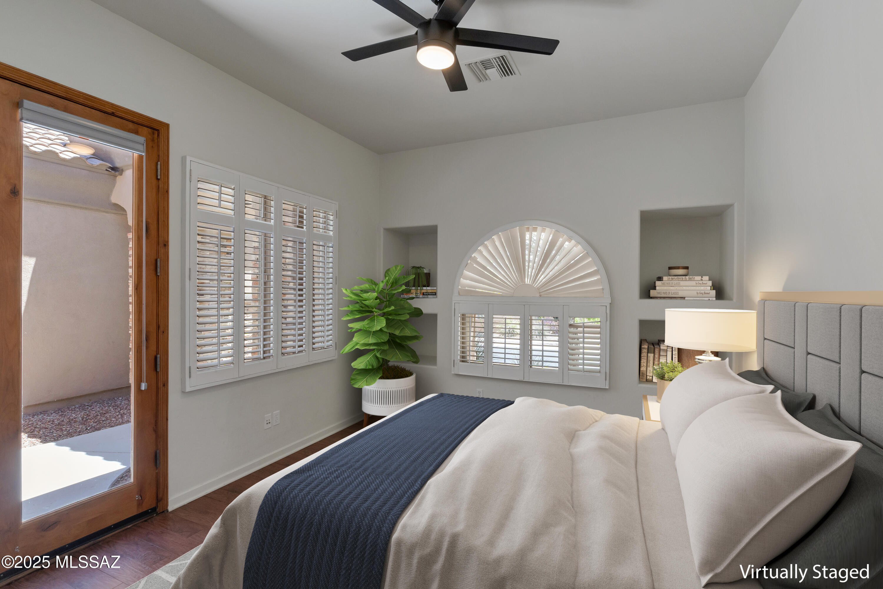 12825 N Mystic View Place