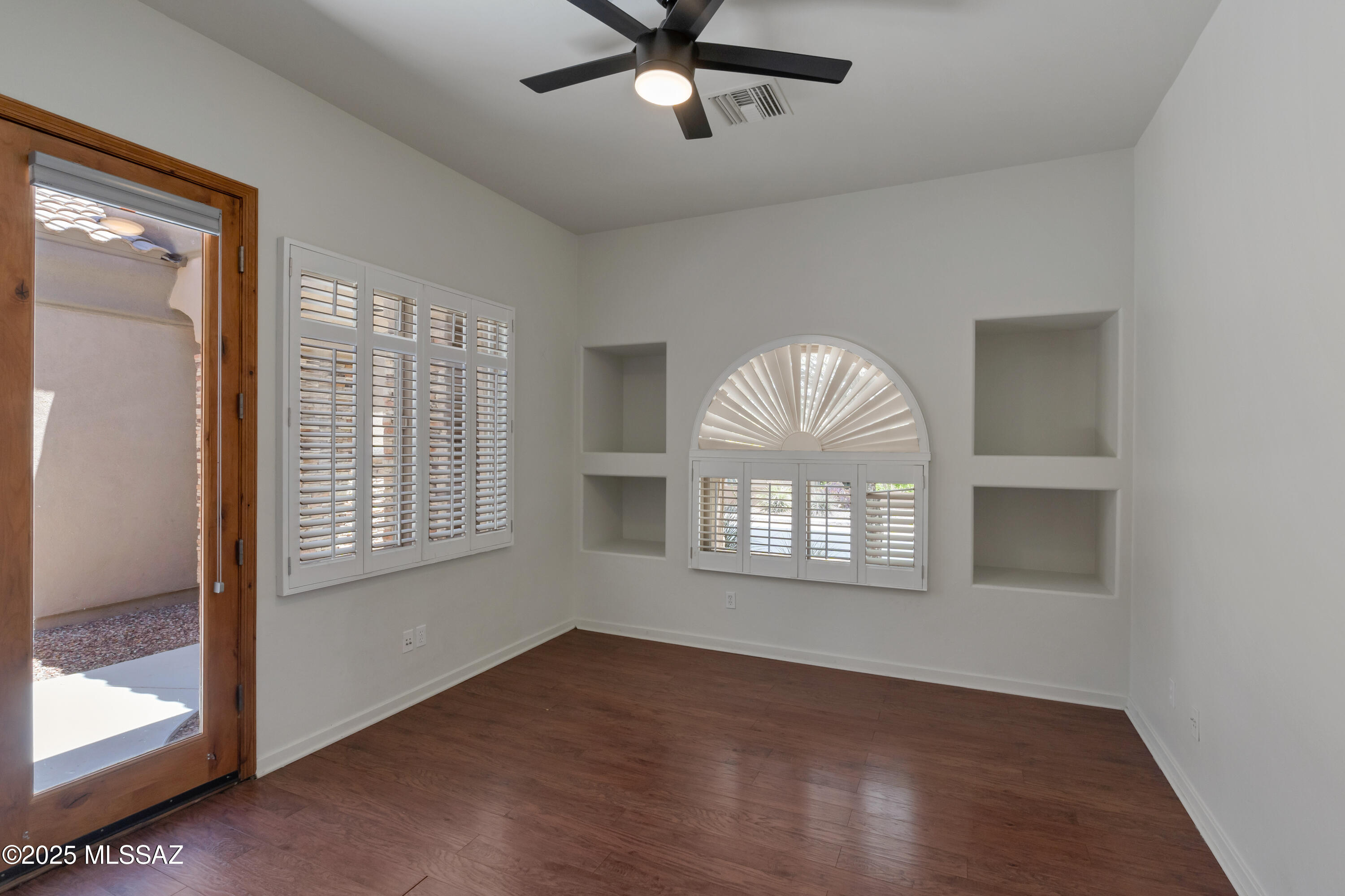 12825 N Mystic View Place