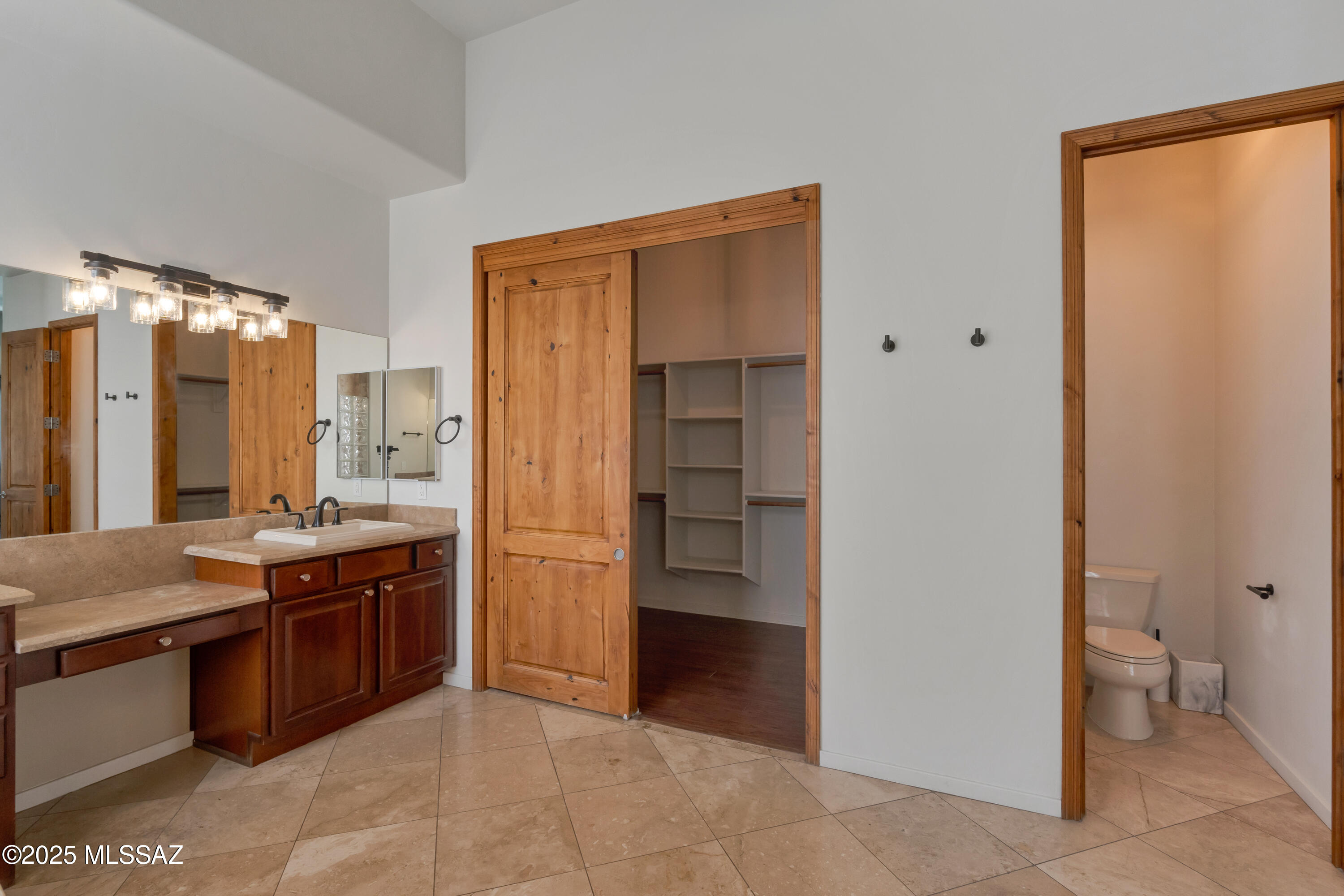 12825 N Mystic View Place