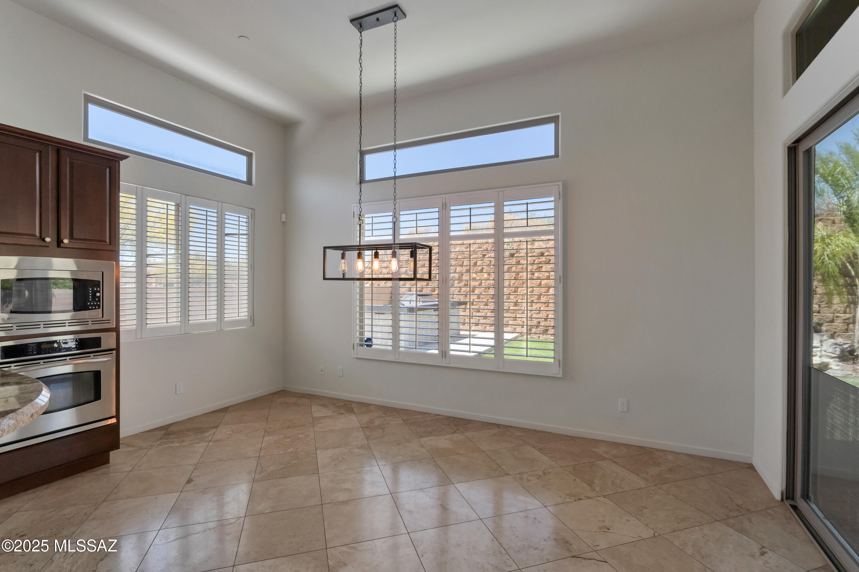 12825 N Mystic View Place