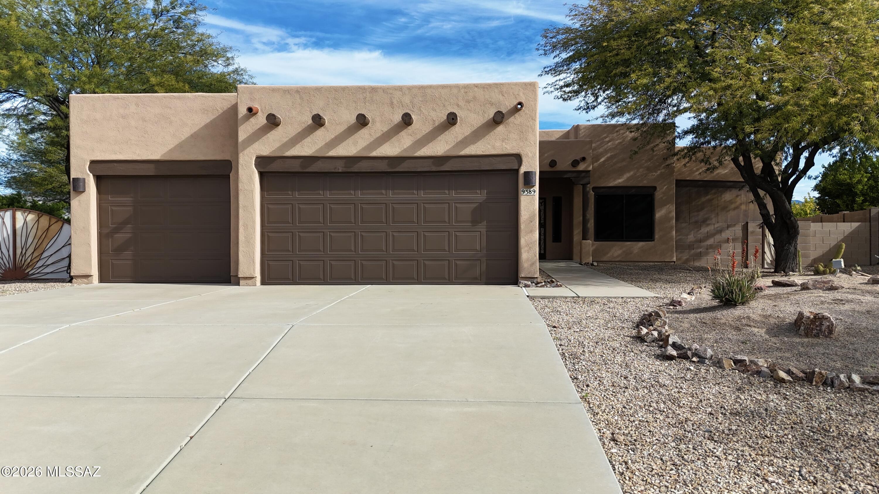 9389 S Avenida Mochuelo