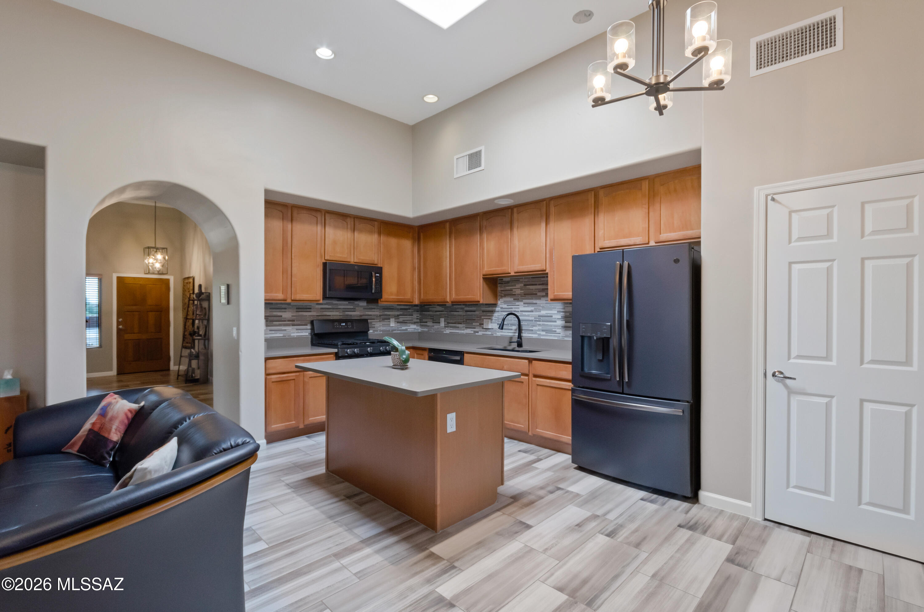 9389 S Avenida Mochuelo