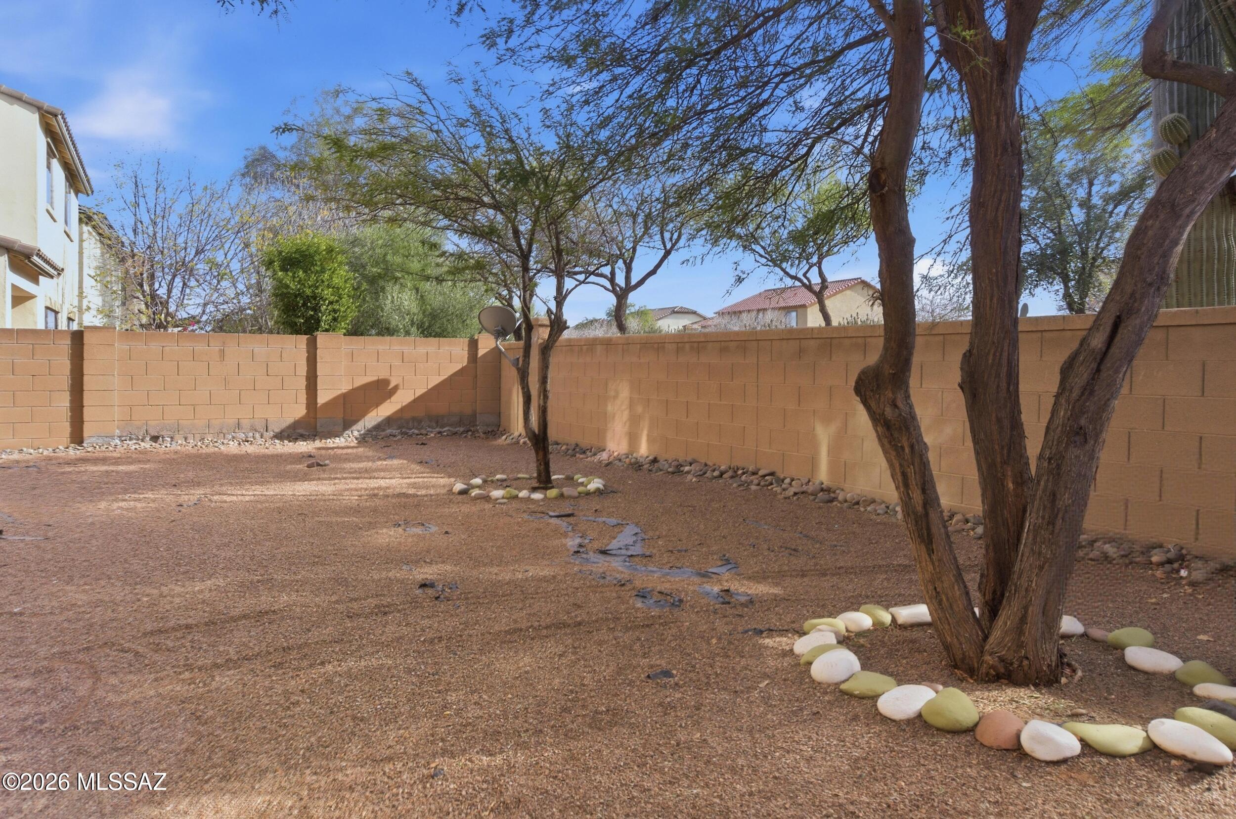 62 E Camino Limon Verde