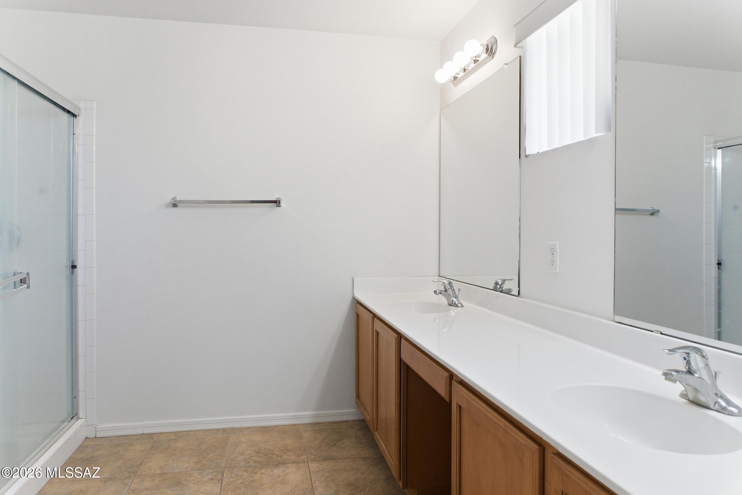 62 E Camino Limon Verde