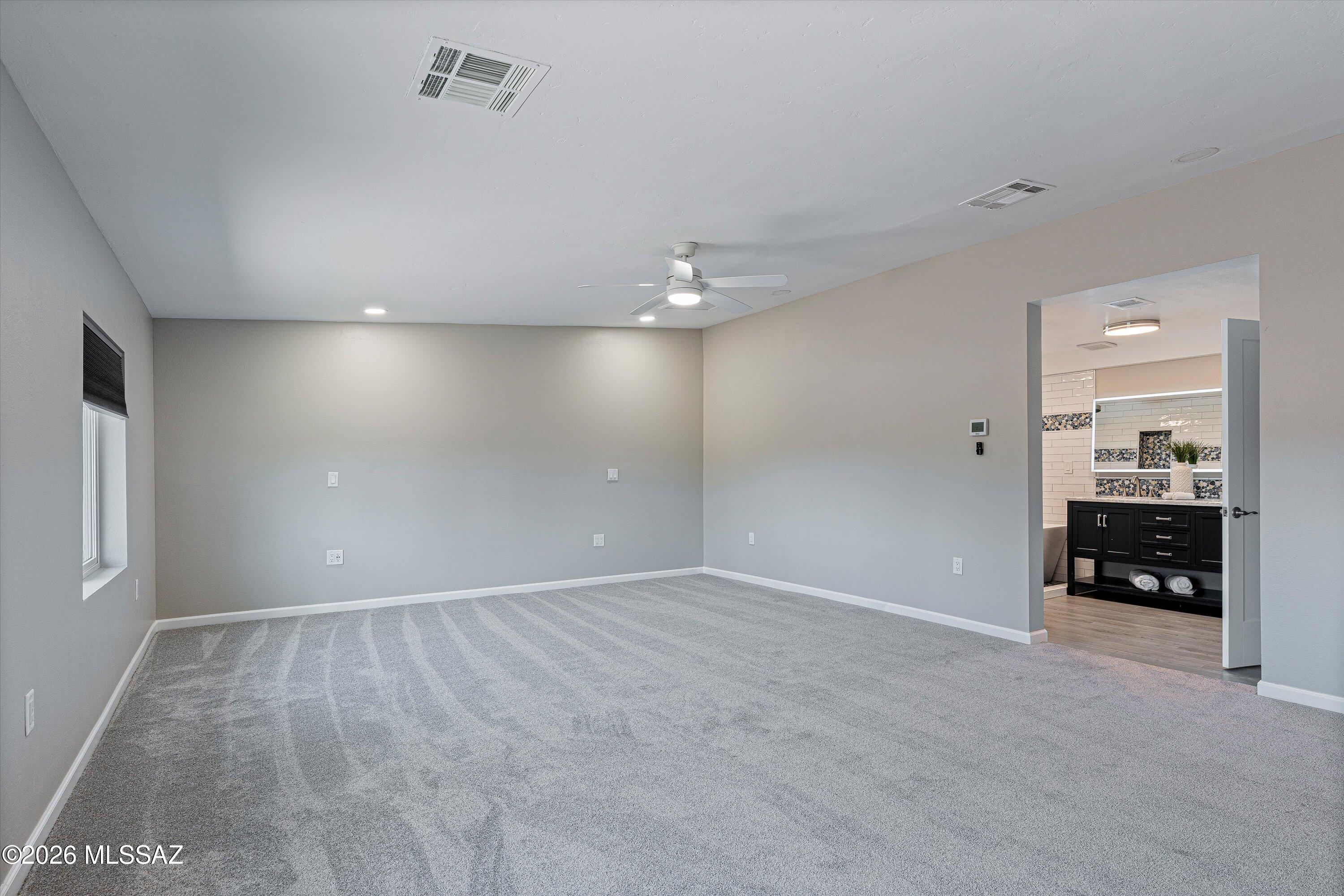 5845 N Calle Tiburon