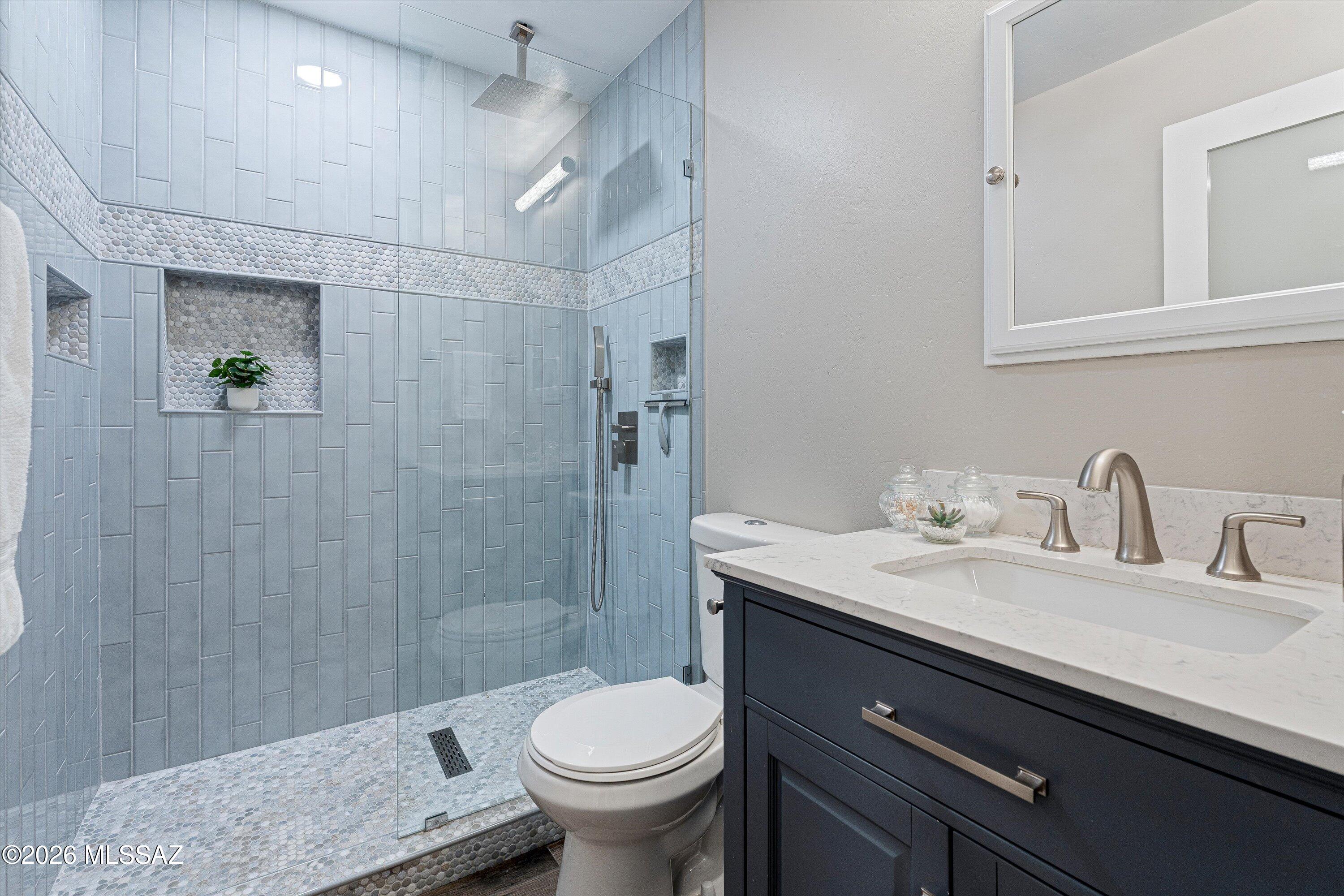 5845 N Calle Tiburon