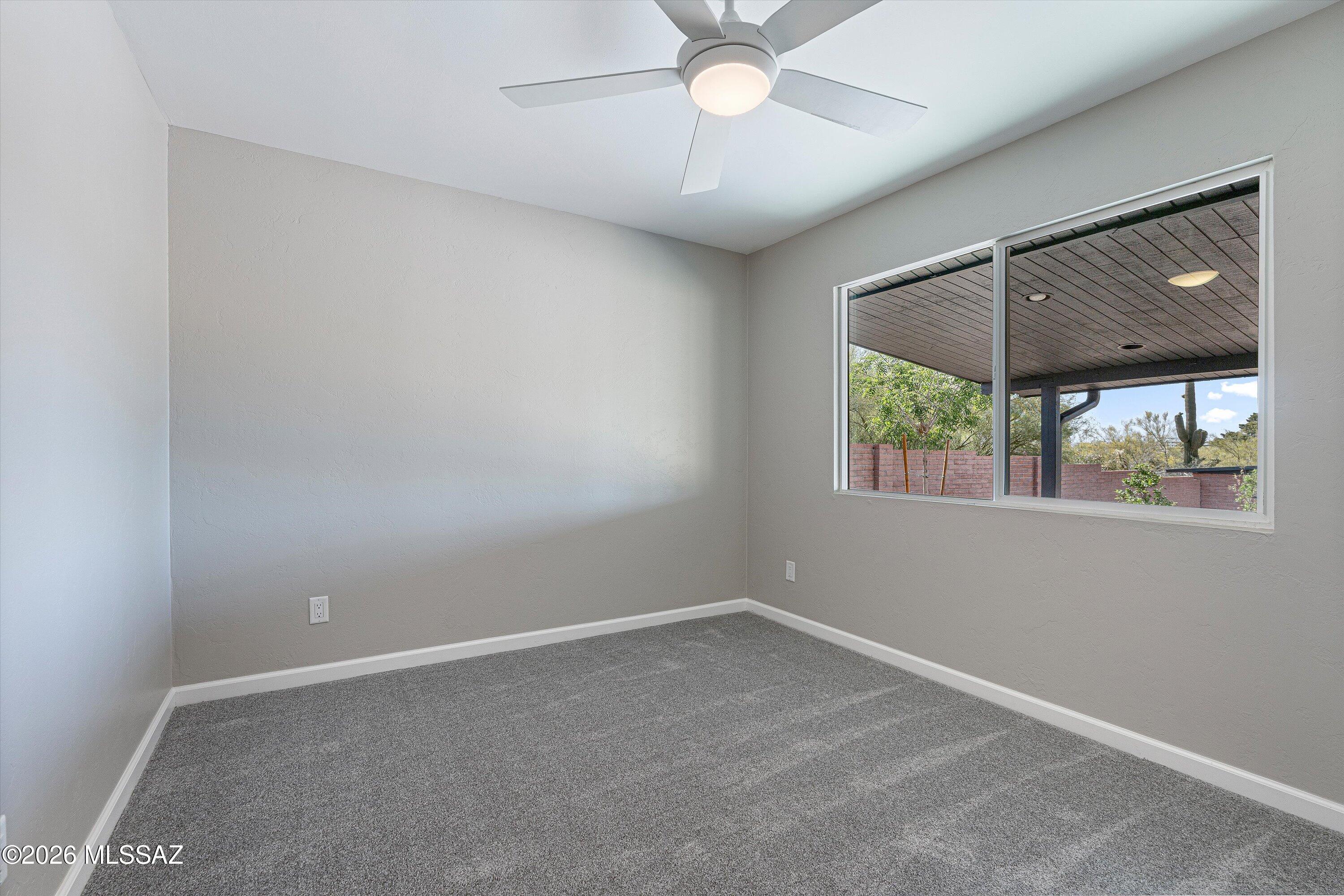 5845 N Calle Tiburon