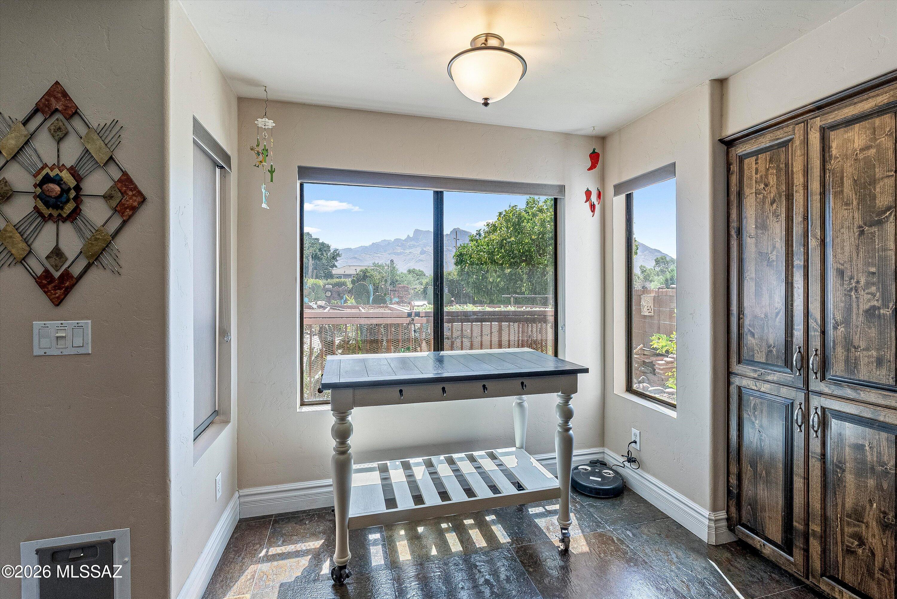 1249 W Sandtrap Way