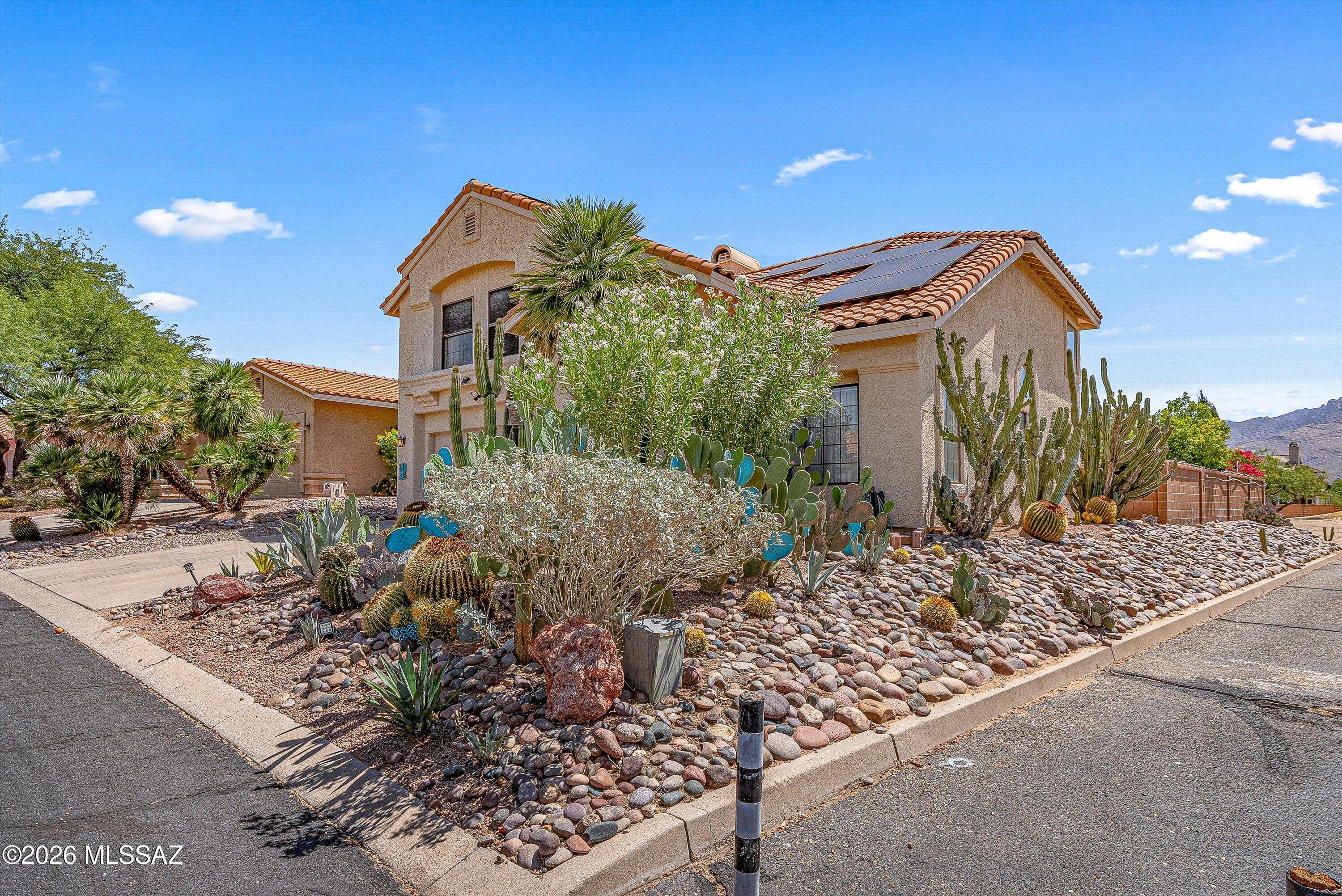 1249 W Sandtrap Way