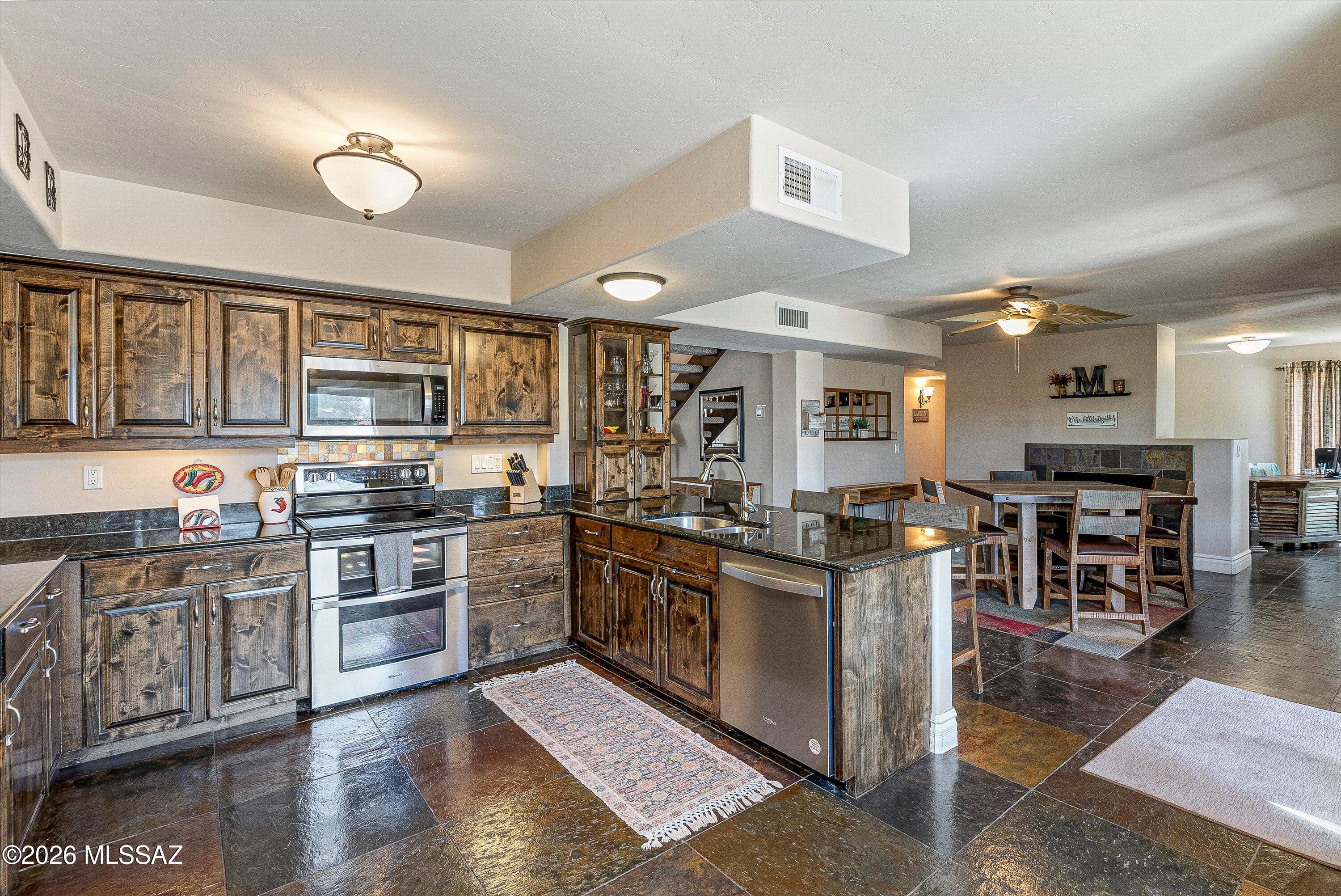 1249 W Sandtrap Way