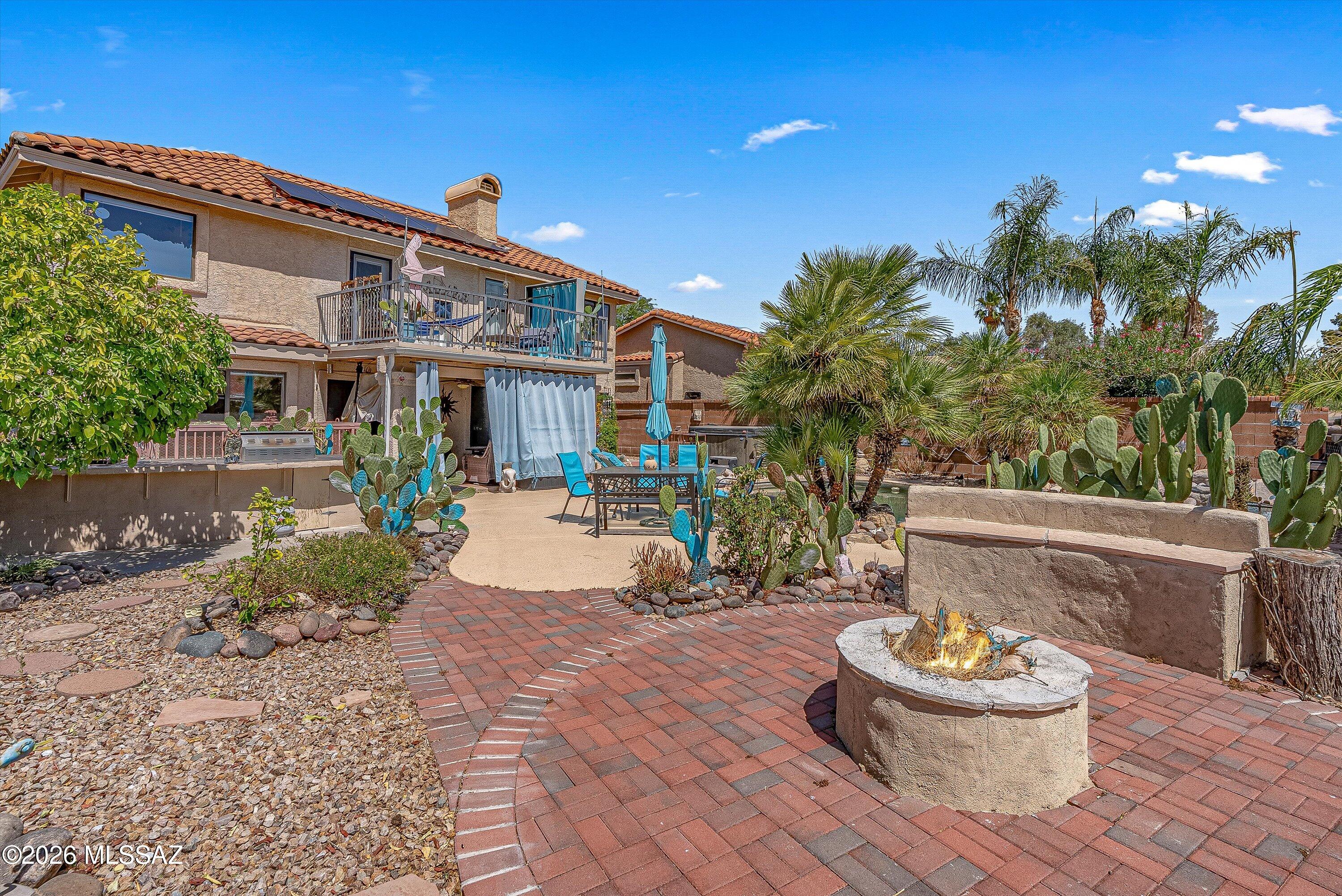 1249 W Sandtrap Way