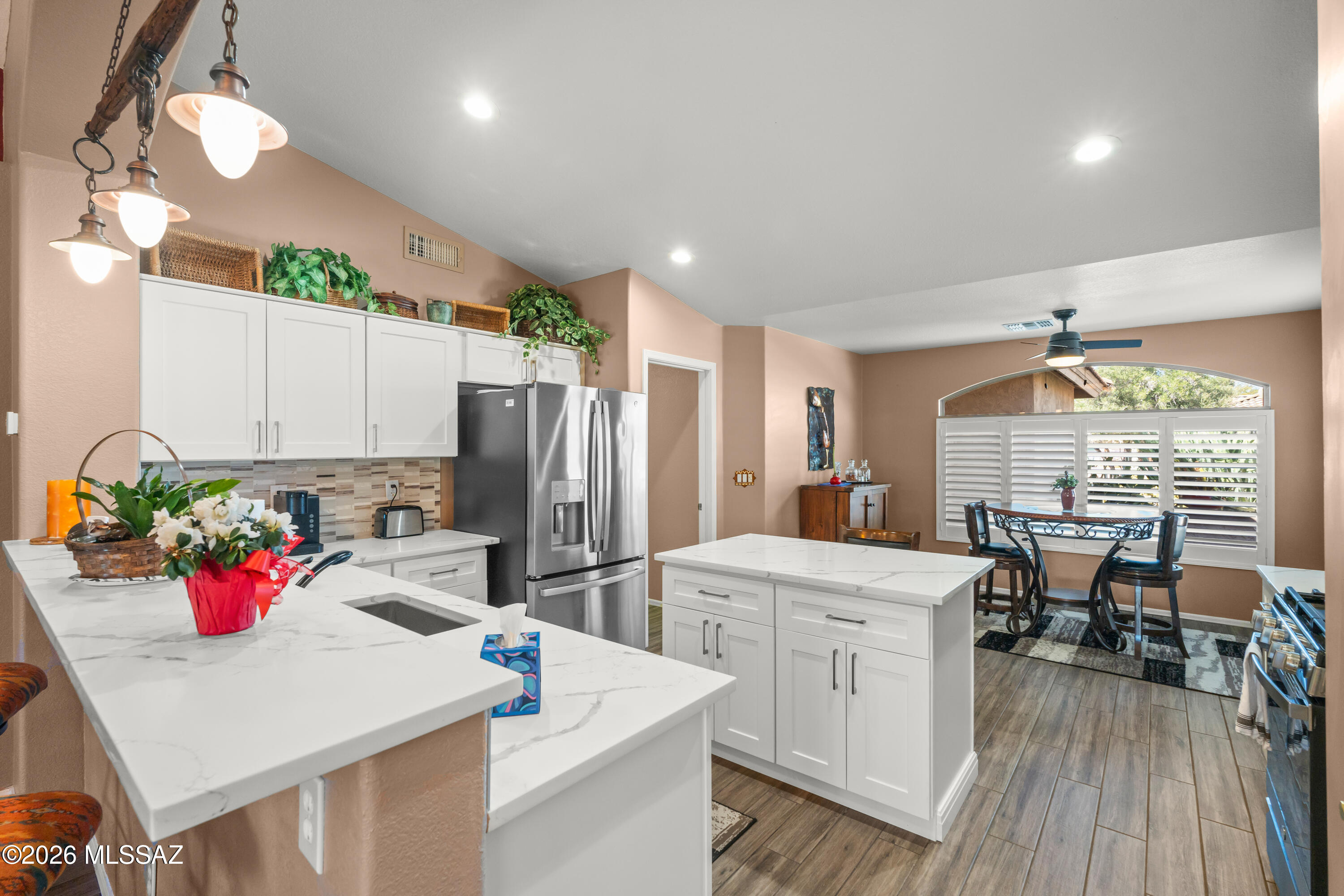 2394 E Bonita Canyon Drive