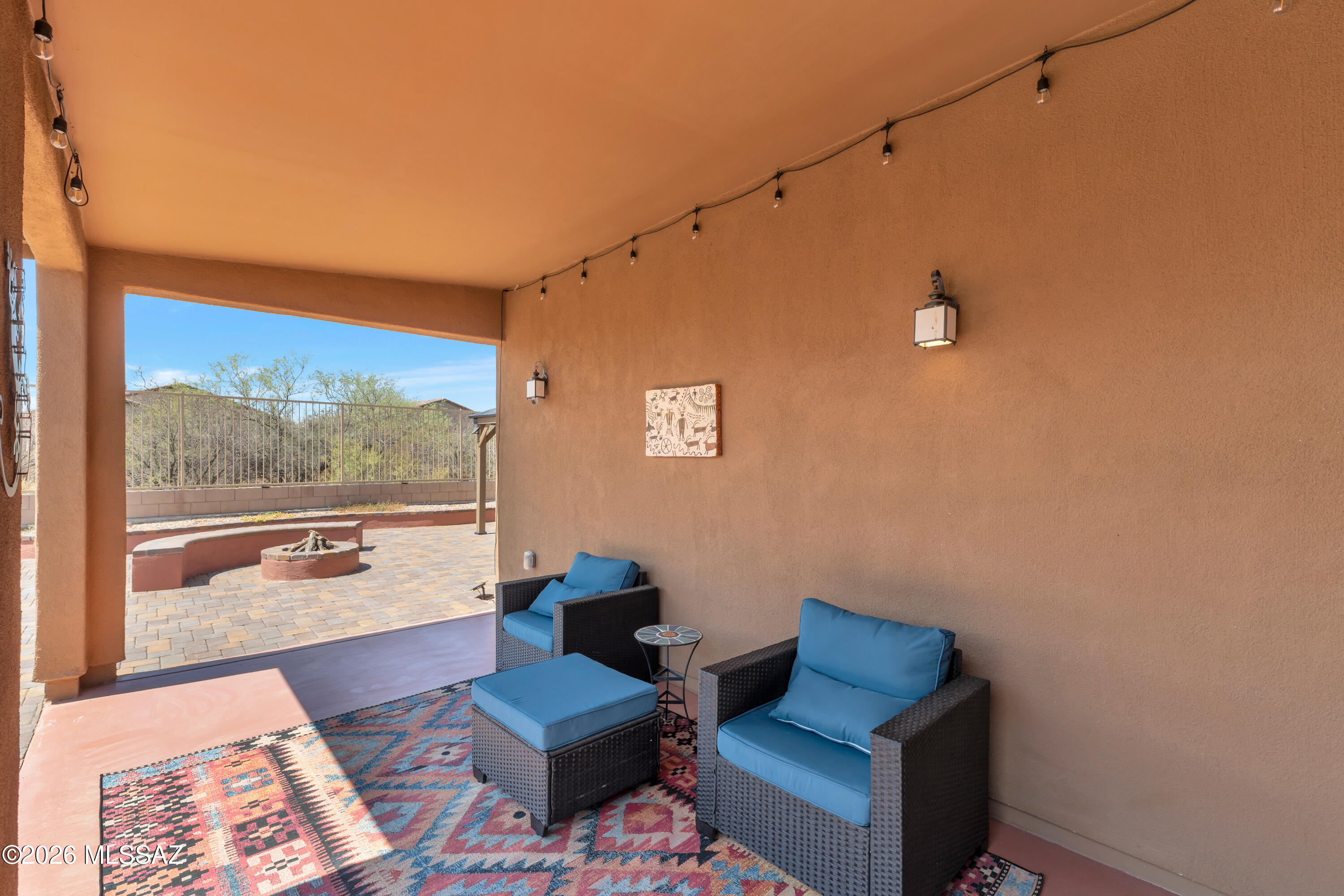 785 W Calle Calca