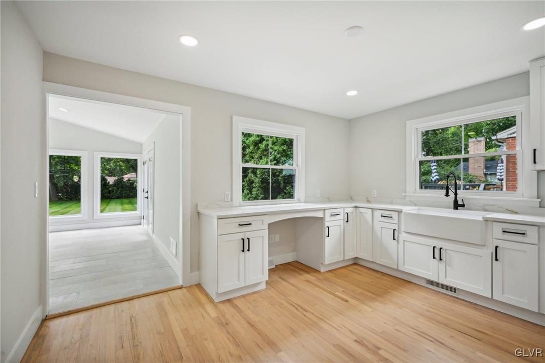 1327 Stafore Drive