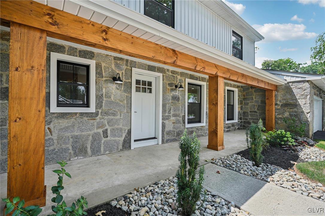 1327 Stafore Drive