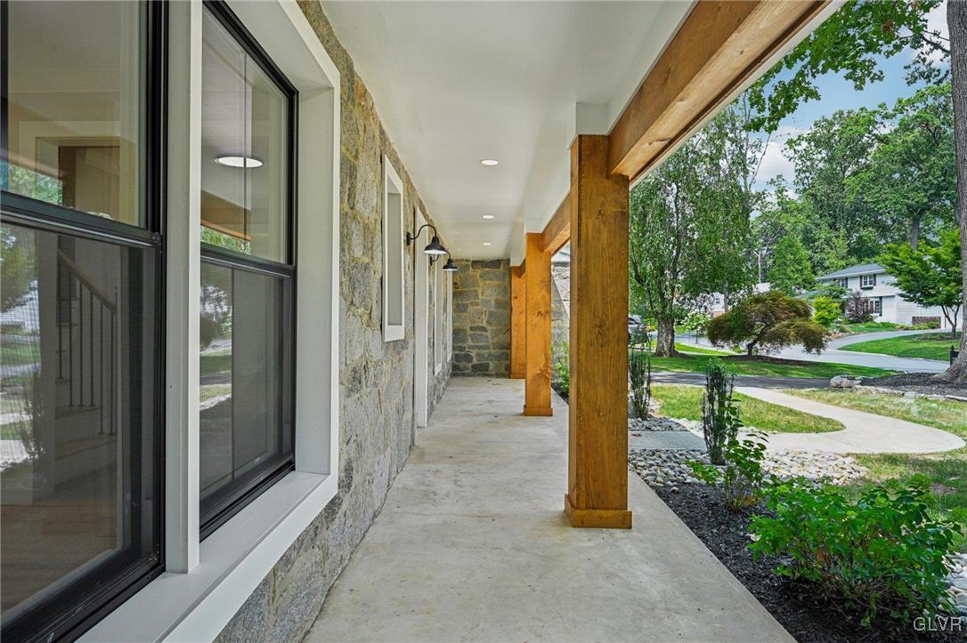 1327 Stafore Drive