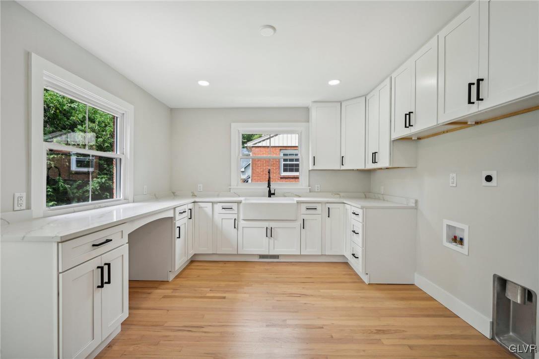 1327 Stafore Drive