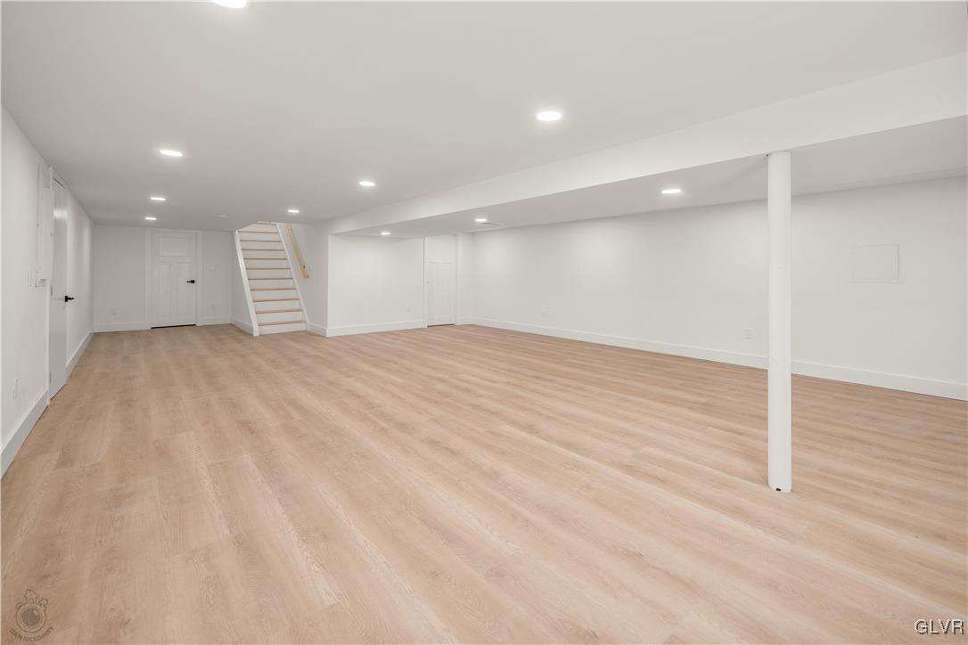 1327 Stafore Drive