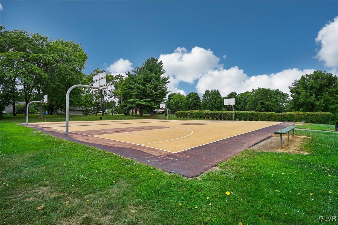 1327 Stafore Drive