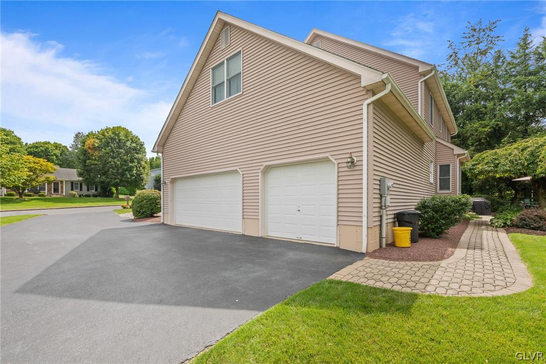 112 Ramblewood Drive
