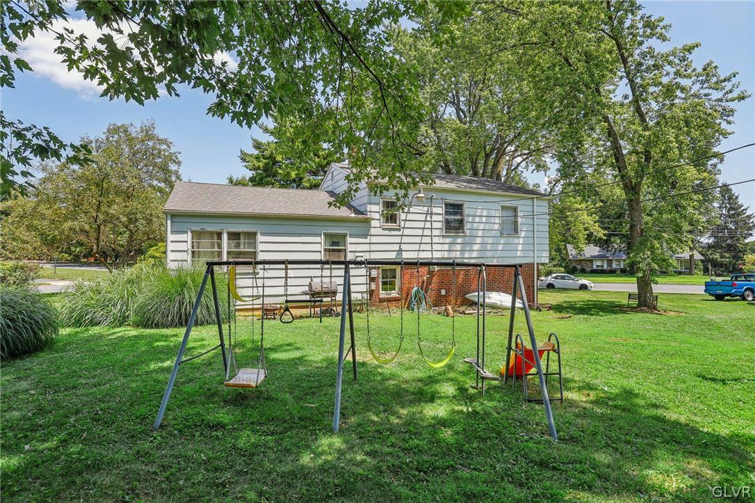 1515 Kelchner Road