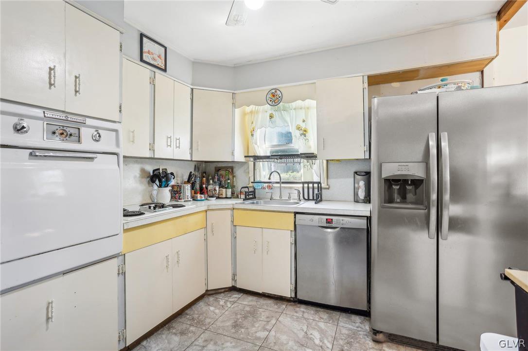 1515 Kelchner Road