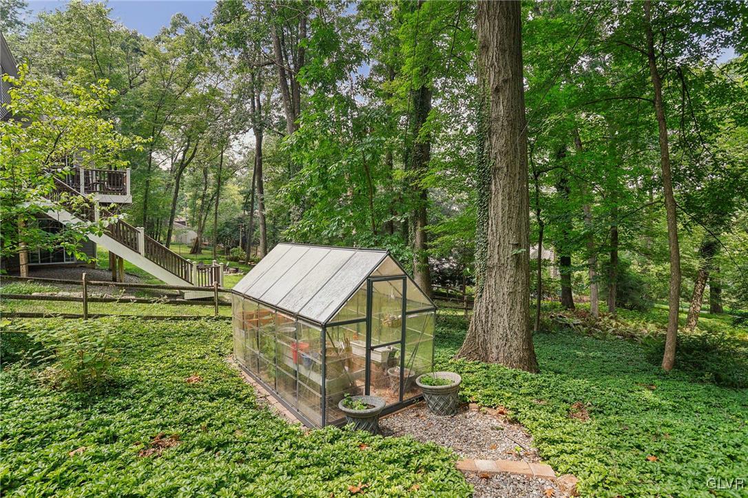 435 North Pine Top Place