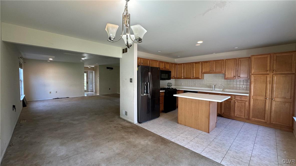 8104 Heritage Drive