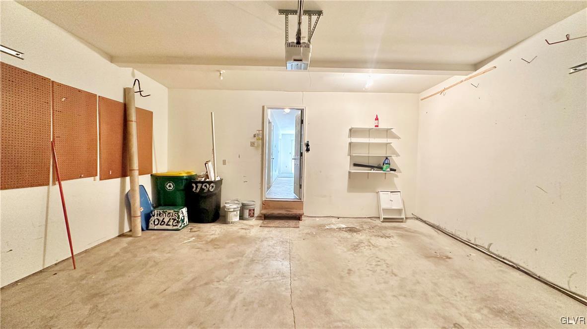 2790 Sequoia Drive