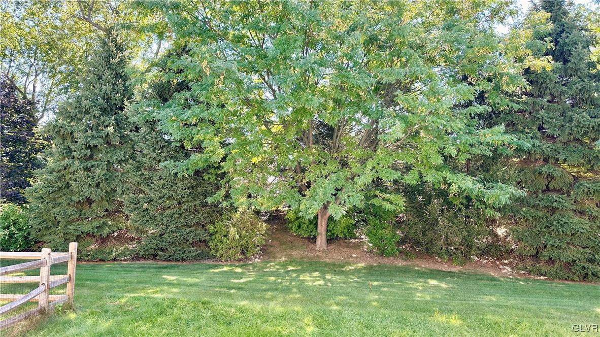 2790 Sequoia Drive