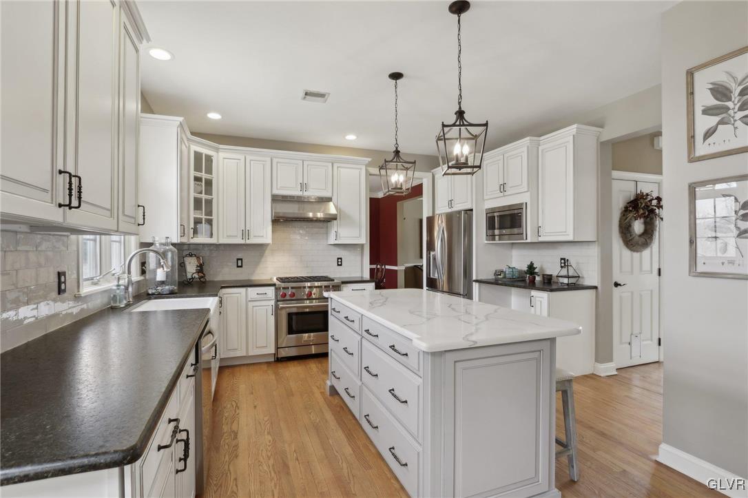2119 Sherbrooke Drive