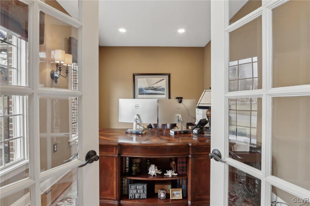 2119 Sherbrooke Drive