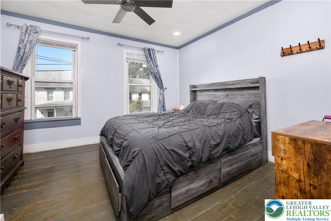 247 2nd Street