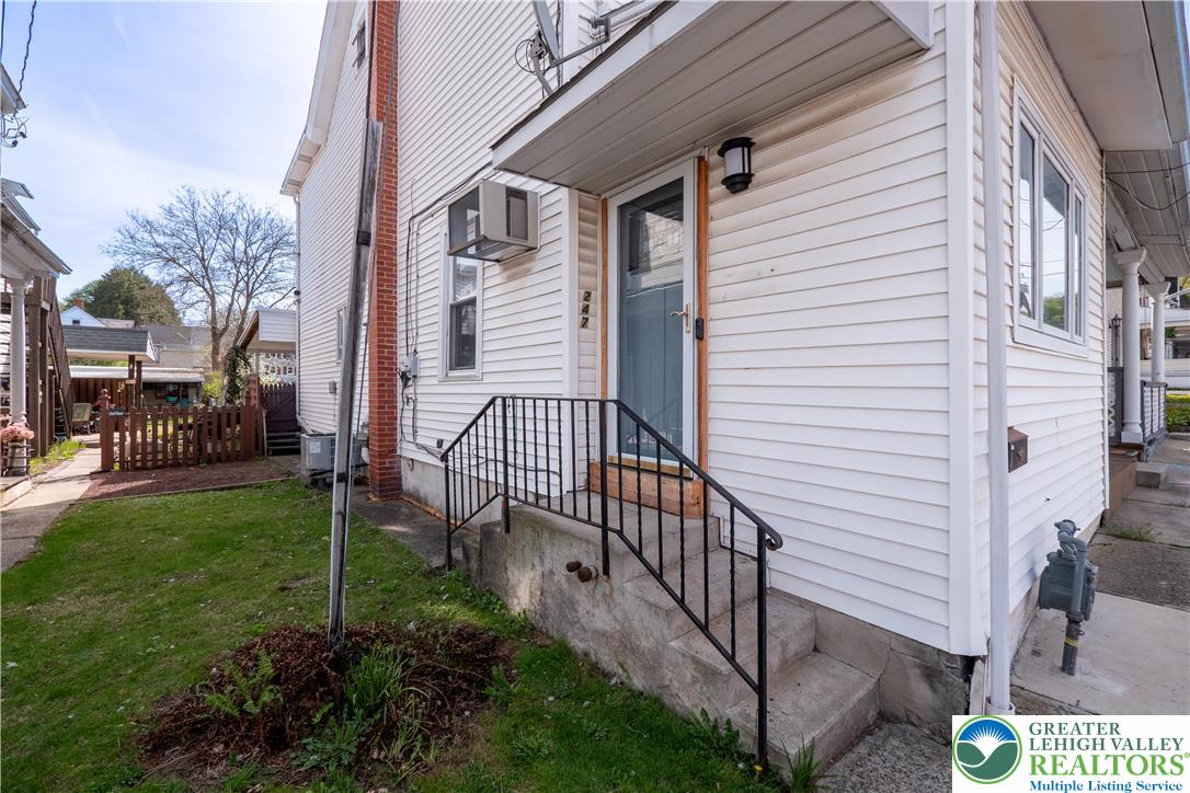 247 2nd Street