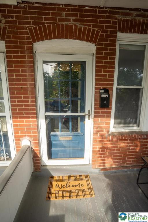 881 Cattell Street