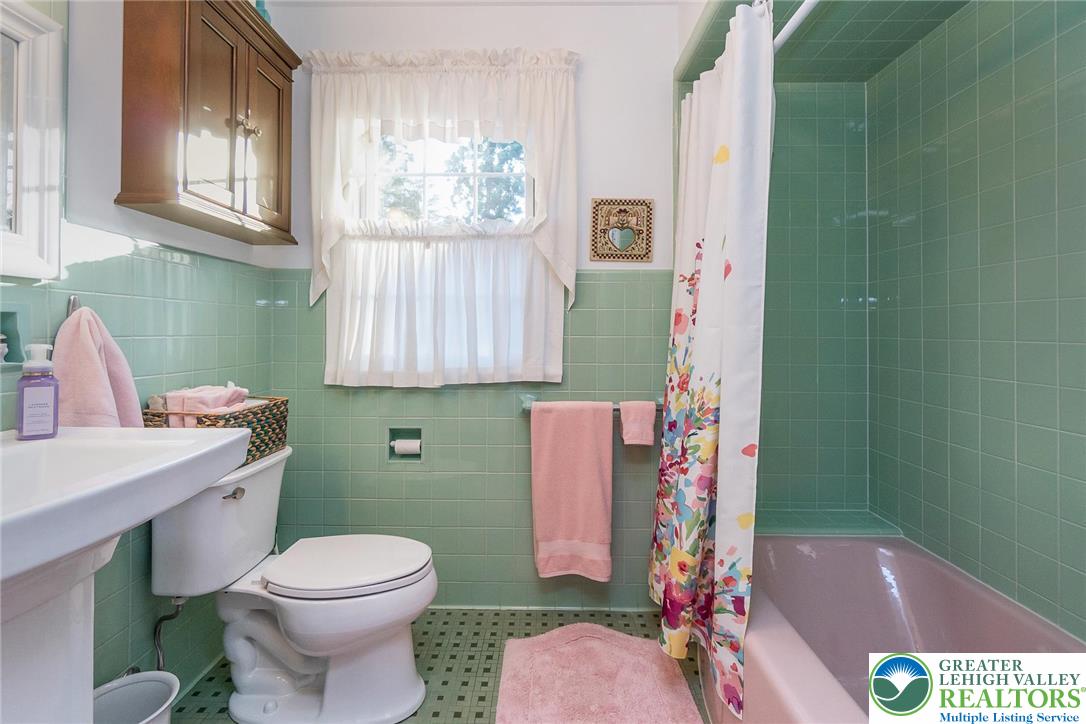 226 North 27 th Street