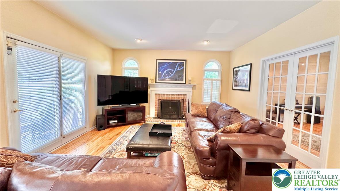 3735 Canterbury Road