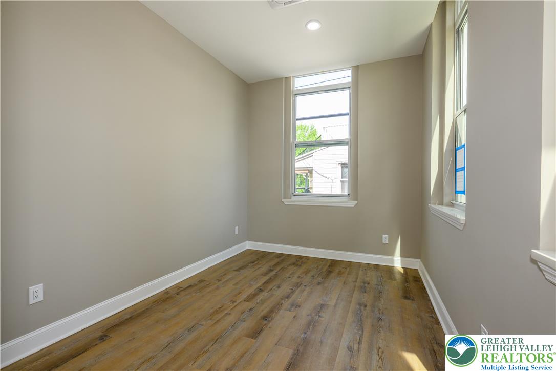 1012 2nd St. Two Bedroom