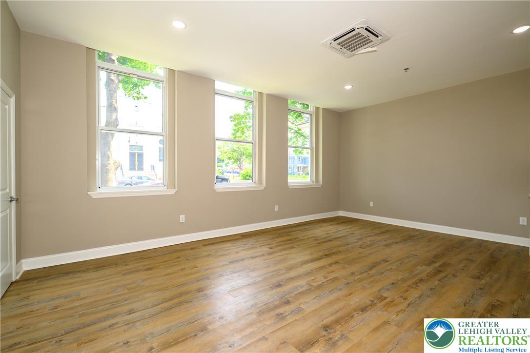 1012 2nd St. One Bedroom