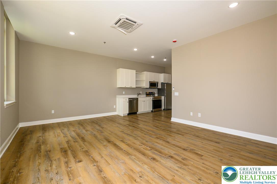 1012 2nd St. One Bedroom