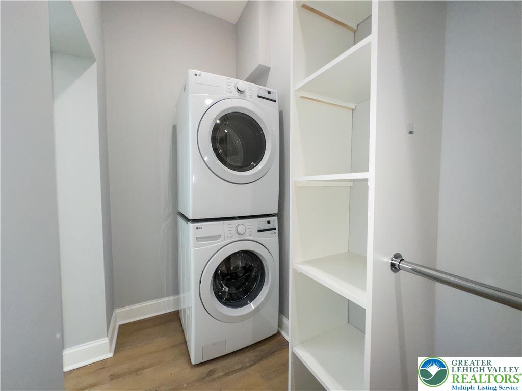 1012 2nd St. One Bedroom