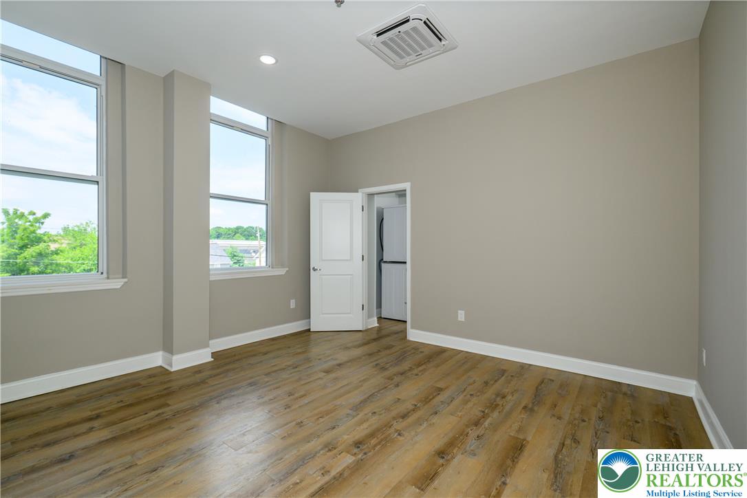 1012 2nd St. One Bedroom