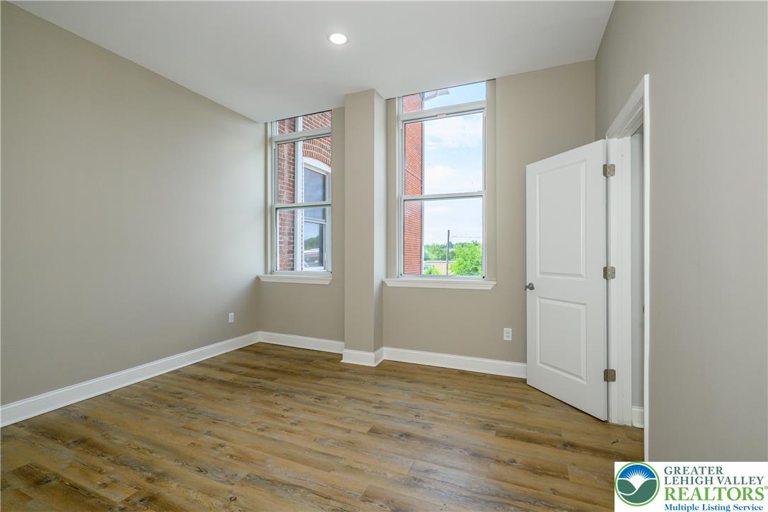 1012 2nd St. One Bedroom