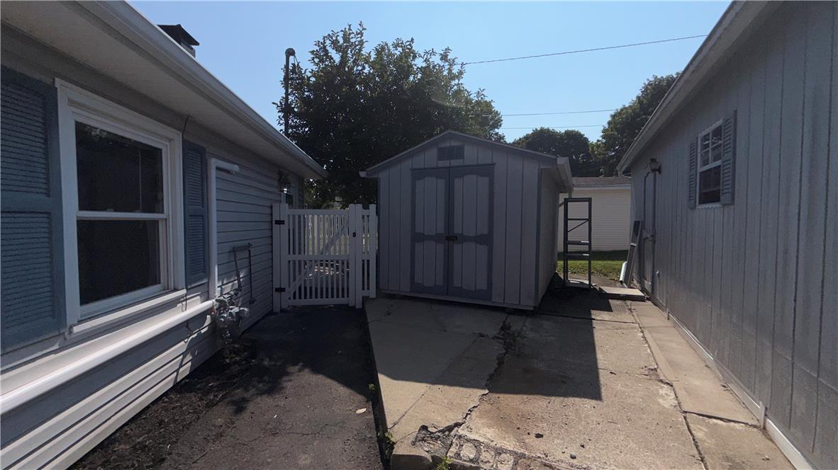 49 Seyfried Avenue