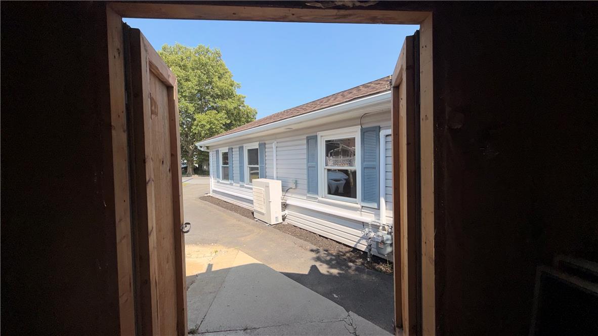 49 Seyfried Avenue