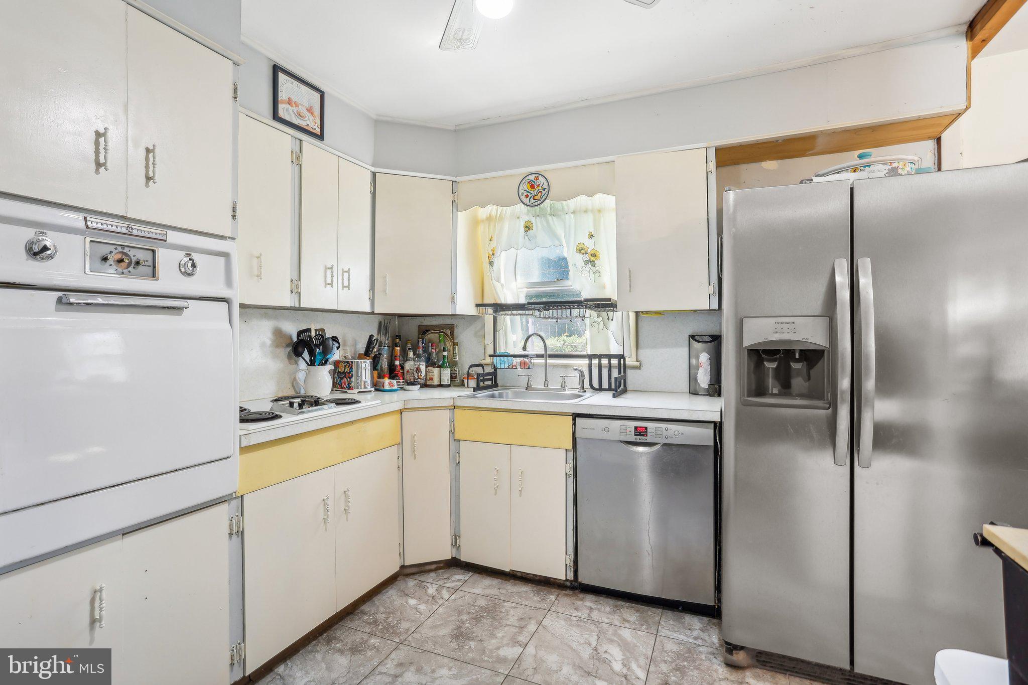 1515 KELCHNER ROAD