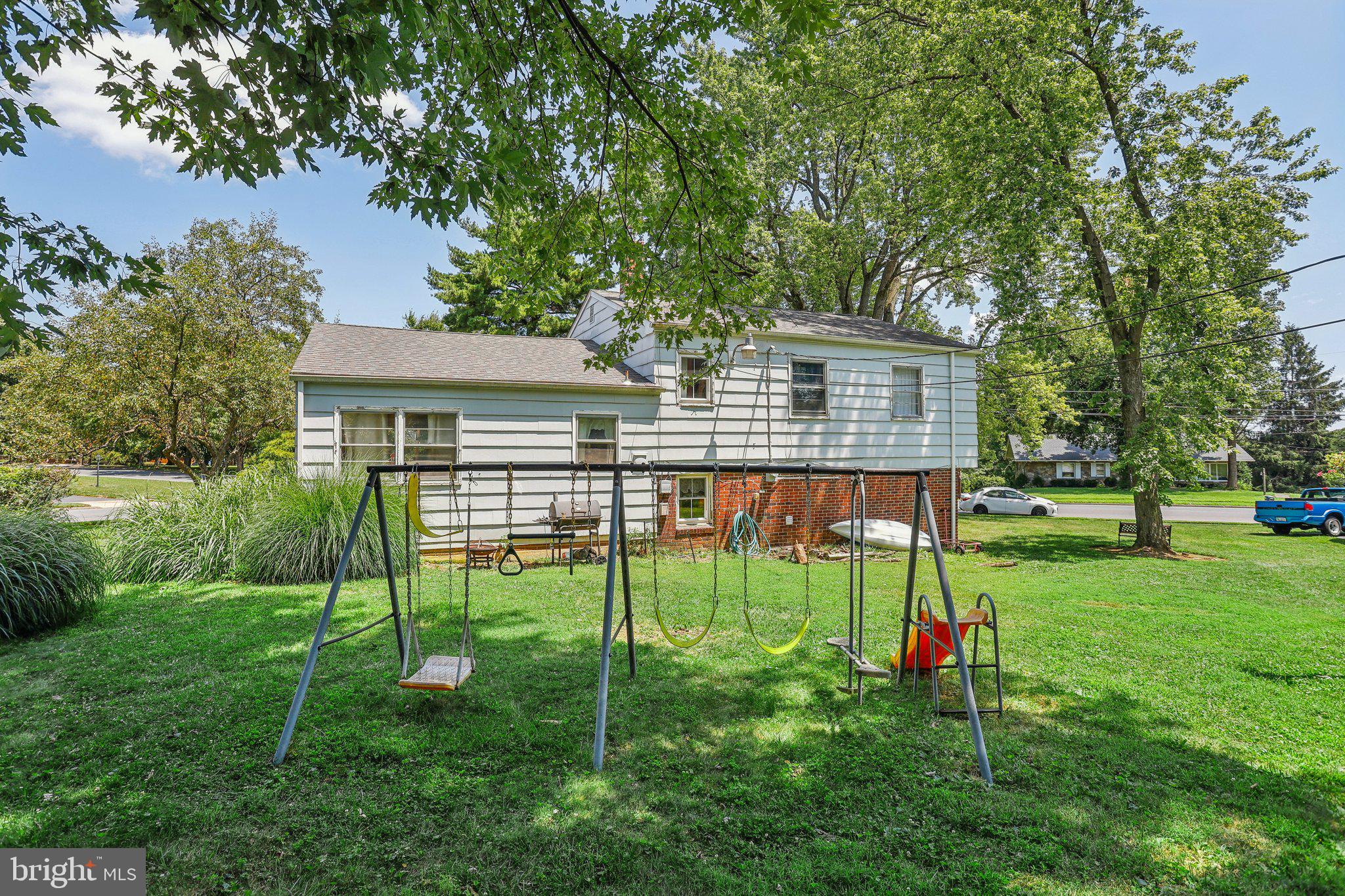 1515 KELCHNER ROAD