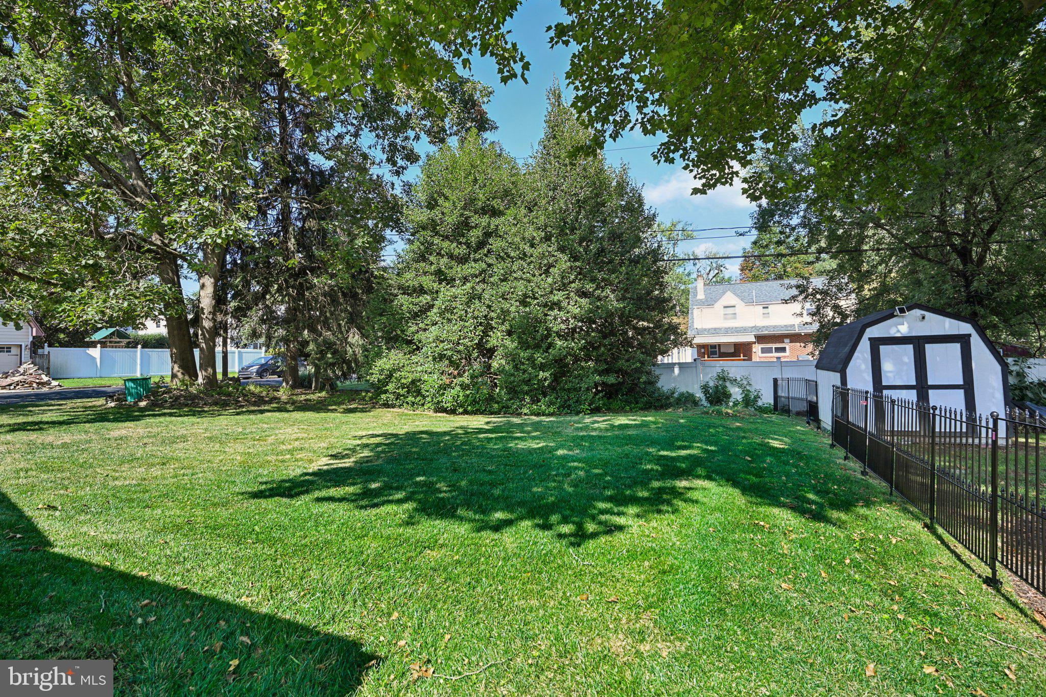 805 GLENWOOD STREET